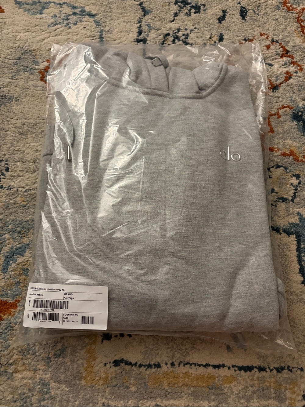 NWT Alo Yoga Heather Grey Pullover Hoodie & Wide Leg Sweatpants Matching Set - Picture 4 of 6